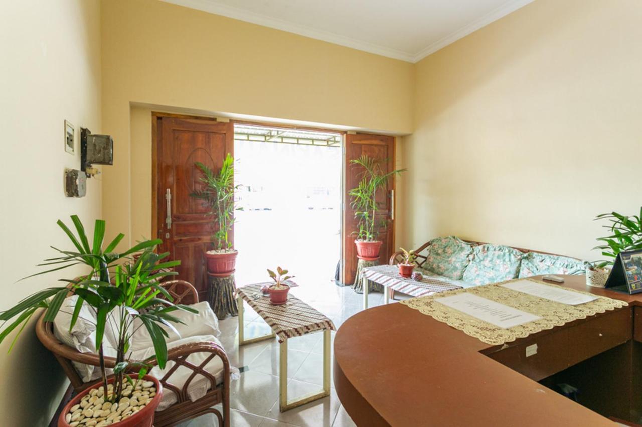 Reddoorz Syariah @ Sakinah Guesthouse Sragen Экстерьер фото